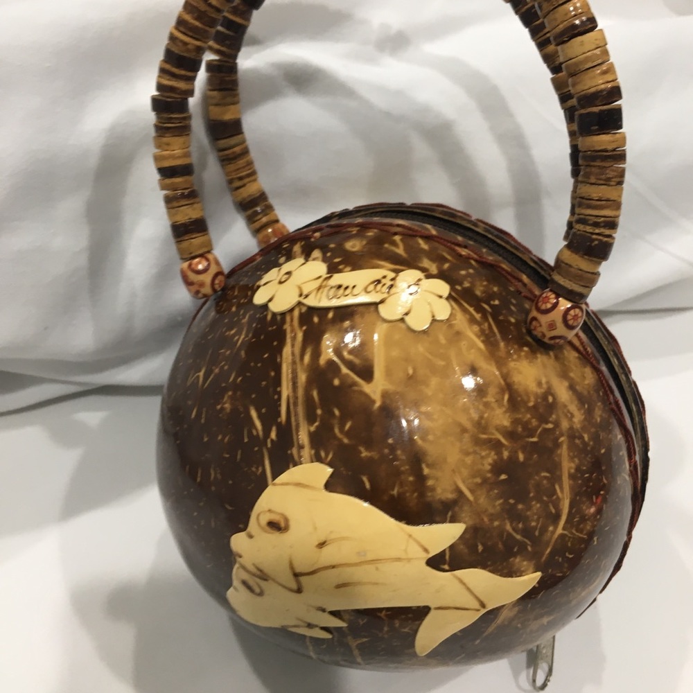 Jamaican coconut clutch